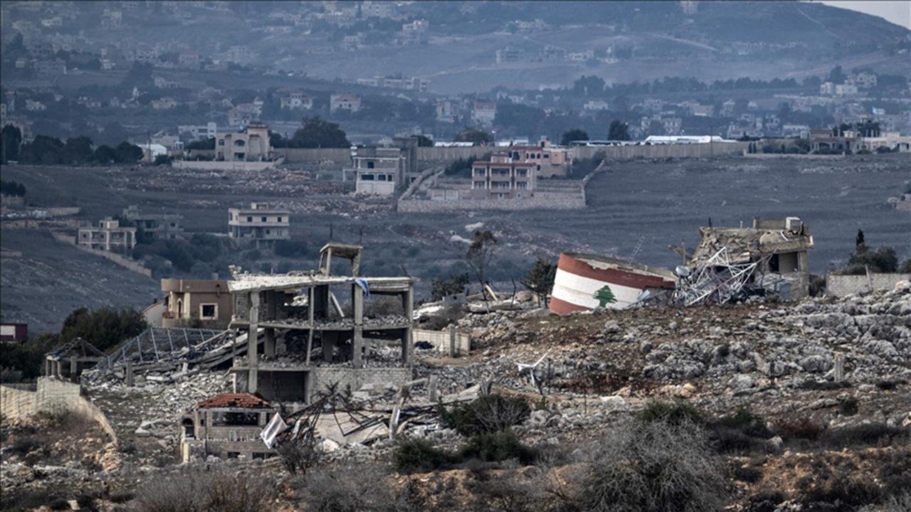 Katil İsrail'in Lübnan'a düzenlediği hava saldırılarında 2 kişi öldü